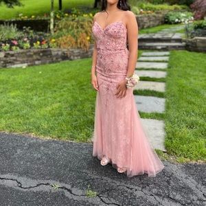 Camille La Vie Sweetheart Sleeveless Prom Gown